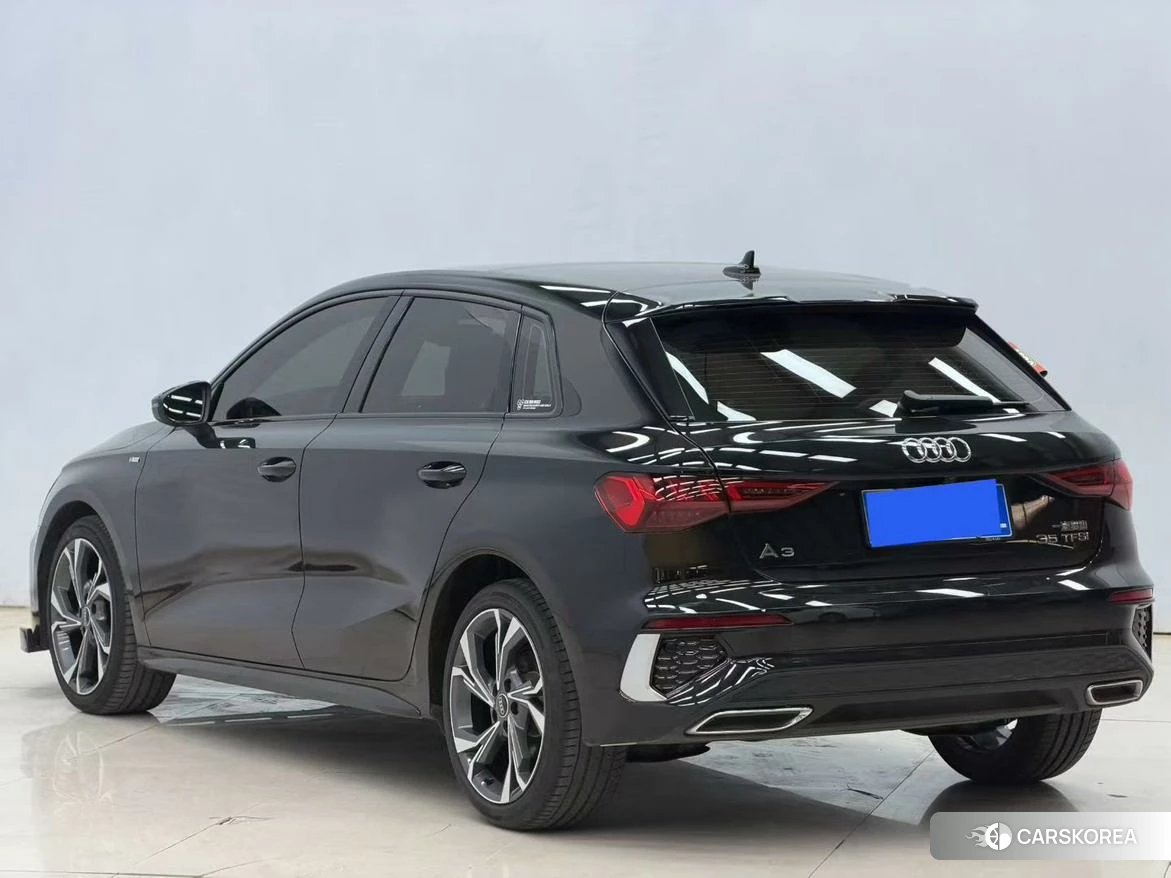 Audi A3 2023 Черный из Китая, фото 4