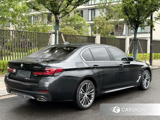 BMW 5 series 2023 Черный из Китая, фото 4