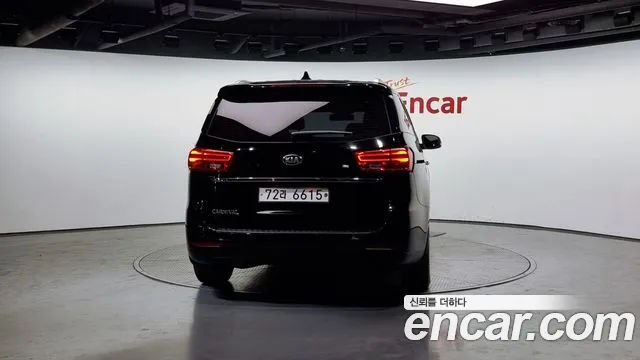 Kia The New Carnival id 2679953 из Кореи 14