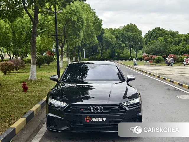 Audi S7 2023 Черный из Китая, фото 4