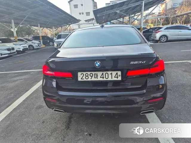 BMW 5 Series (G30) id 3639518 из Кореи 14