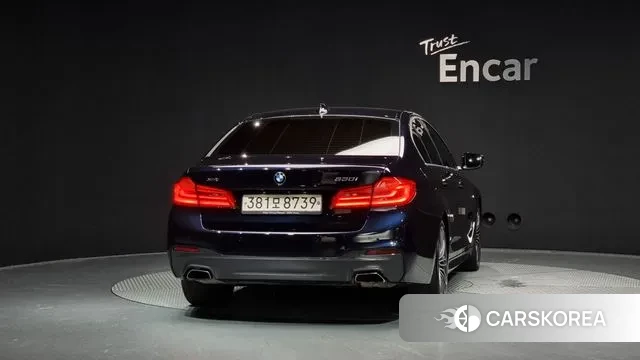 BMW 5 Series (G30) id 2976491 из Кореи 14