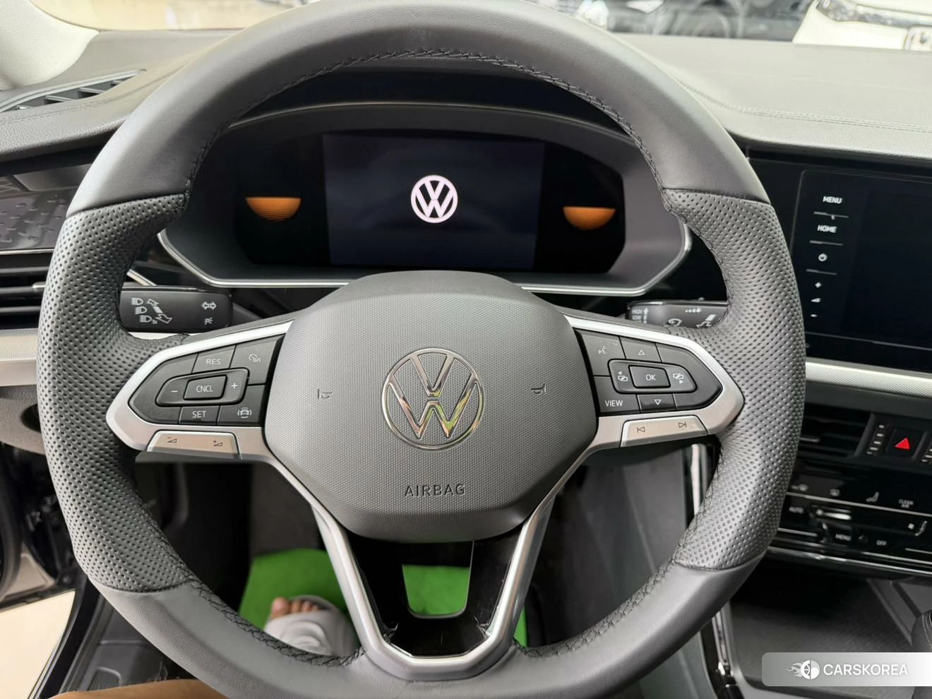 Volkswagen Passat id 4514877 из Китая 13