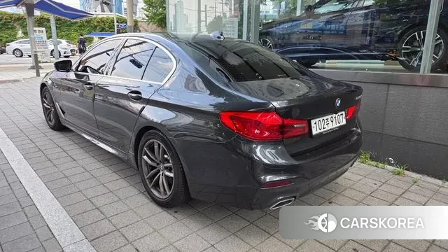 BMW 5 Series (G30) id 3060234 из Кореи 9