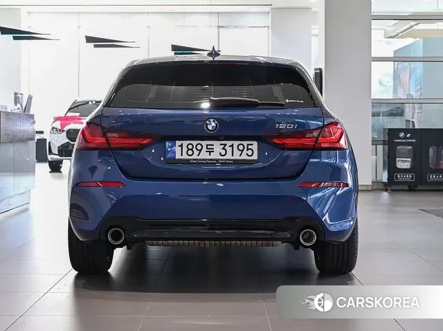 BMW 1 Series (F40) id 3354870 из Кореи 14