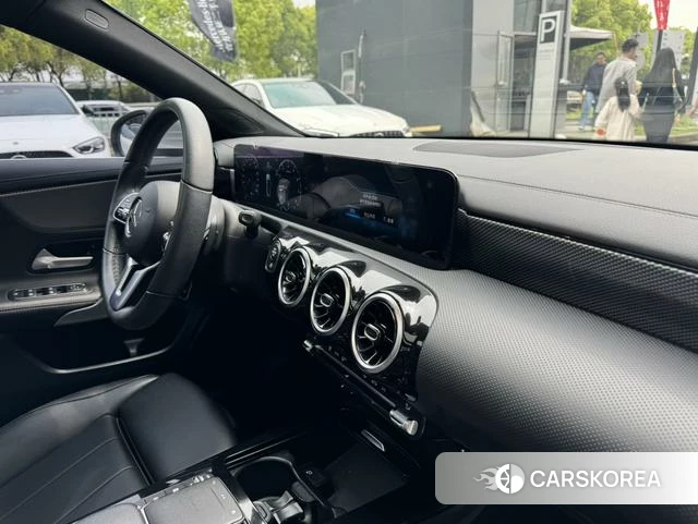 Mercedes-Benz Class A id 4265928 из Китая 8