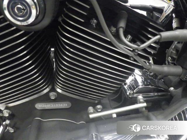 Engine photo