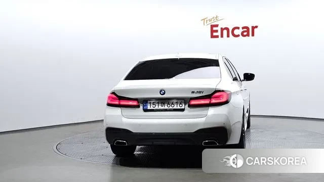 BMW 5 Series (G30) id 3058165 из Кореи 14