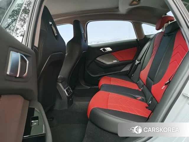 BMW 2 series 2025 Серебристо-серый из Китая, фото 6