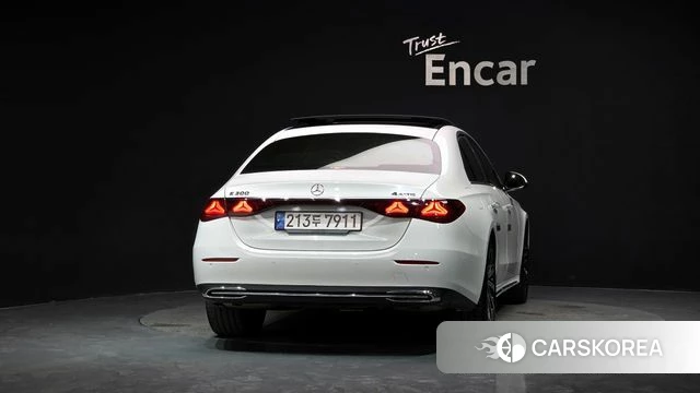 Mercedes-Benz E-Class W214 id 4432698 из Кореи 14