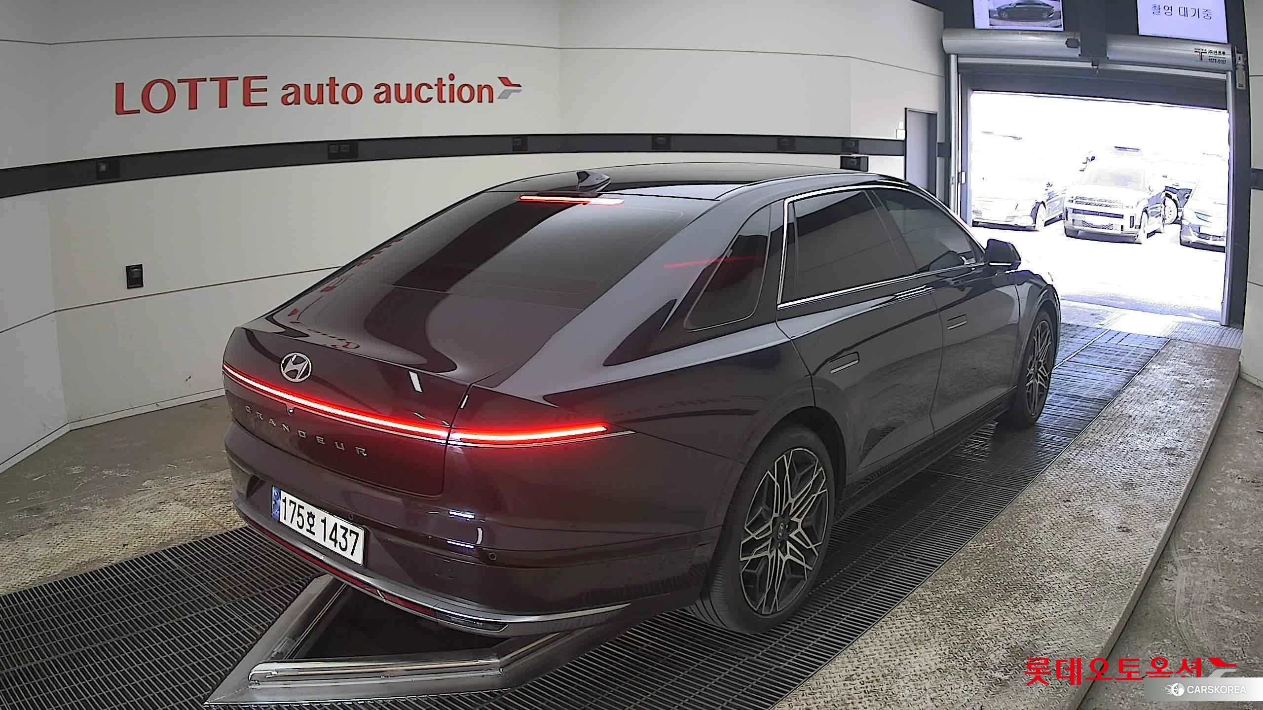 Hyundai Grandeur Hybrid id 3882106 из Кореи 32