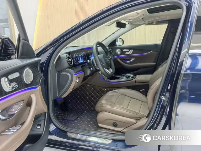Mercedes-Benz E-class id 4220570 из Китая 8
