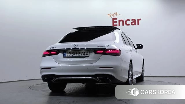 Mercedes-Benz E-Class W213 id 4609599 из Кореи 25