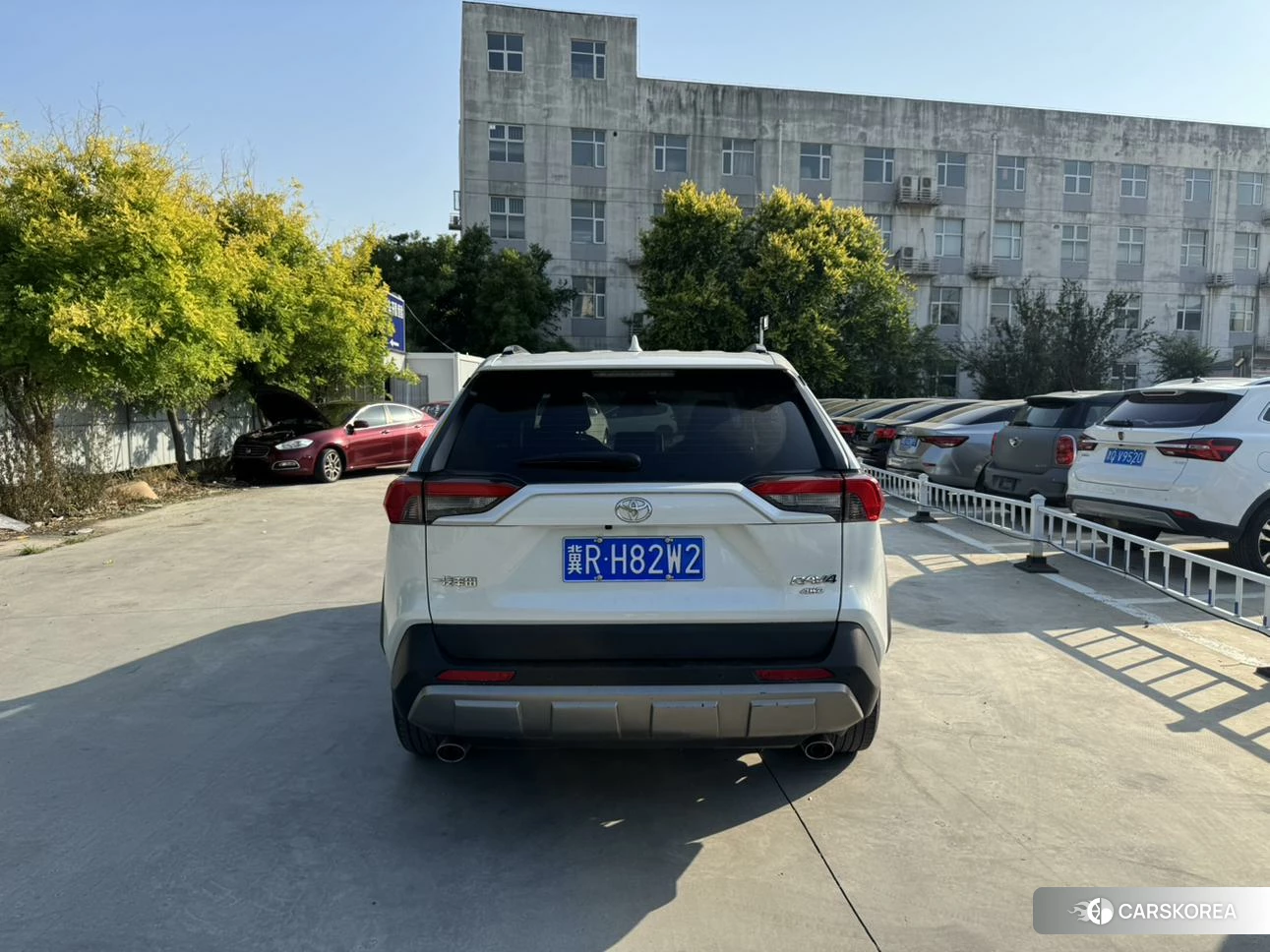 Toyota RAV4 Rongfang 2022 Белый из Китая, фото 4