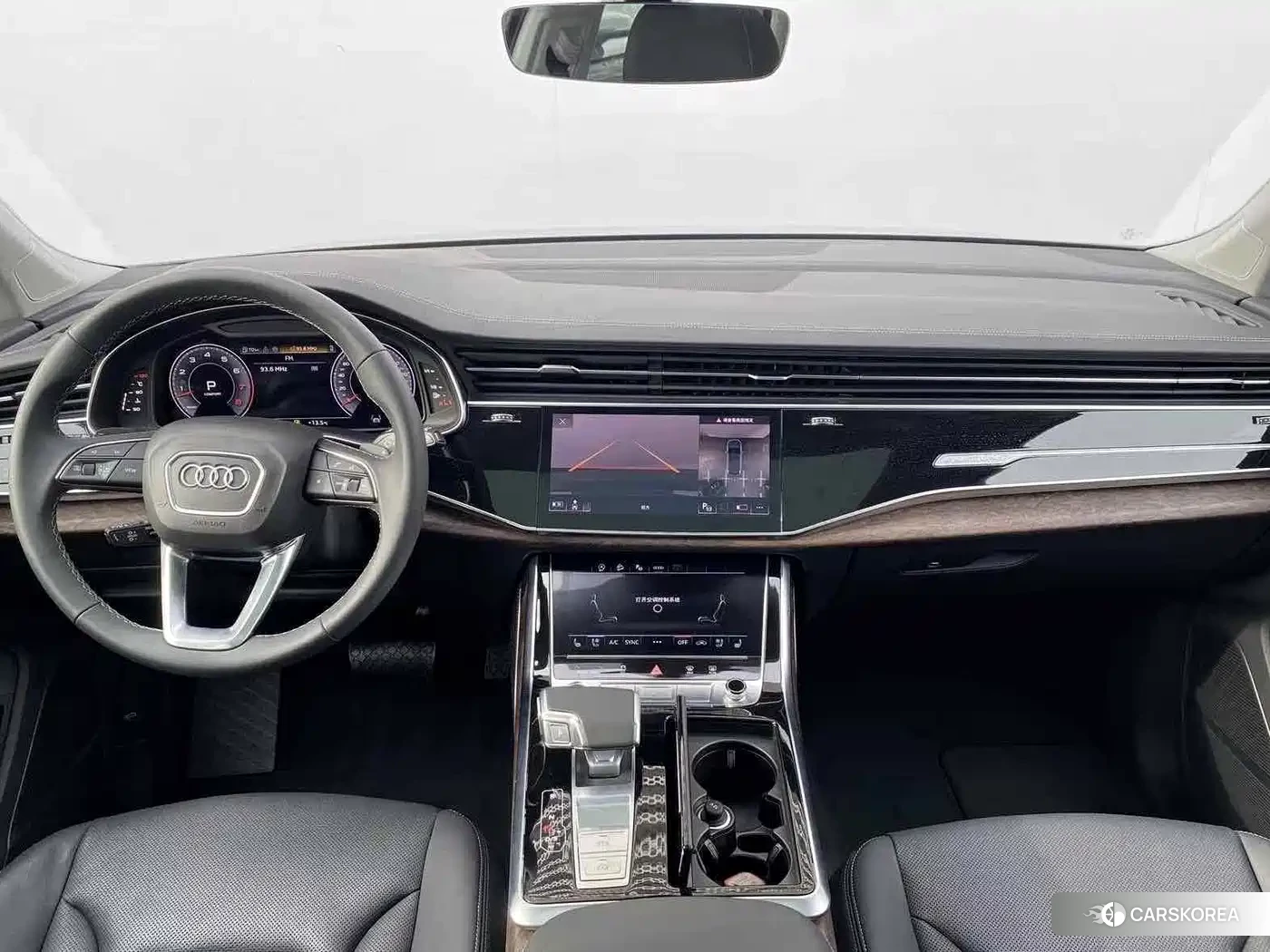 Audi Q7 2026 Черный из Китая, фото 4
