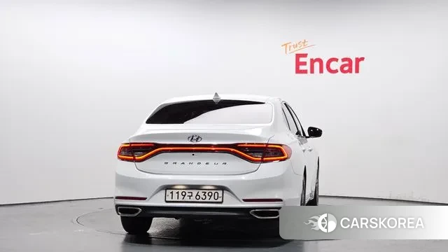 Hyundai Grandeur IG id 3018735 из Кореи 14