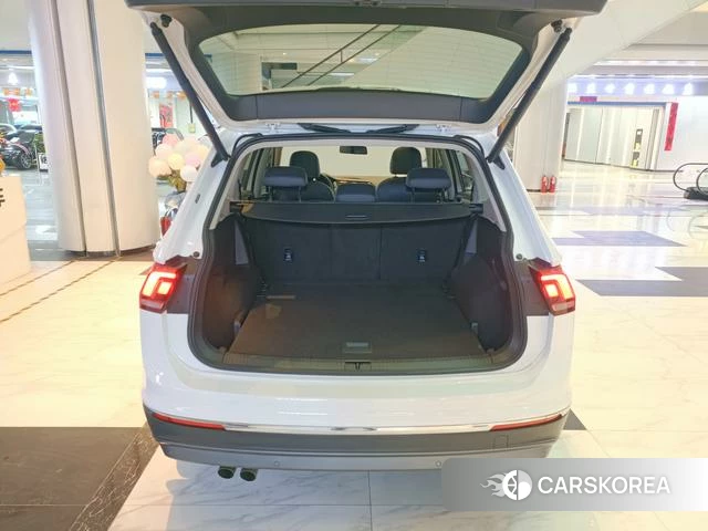 Volkswagen Tiguan L id 3882651 из Китая 28