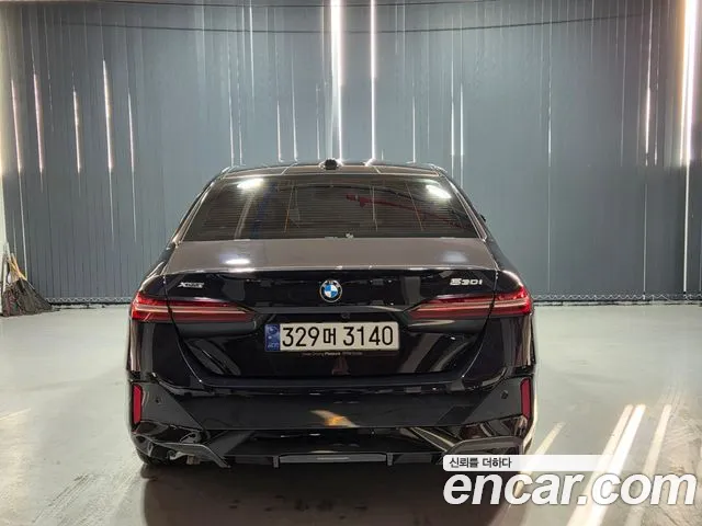 BMW 5 Series (G60) id 2514614 из Кореи 14