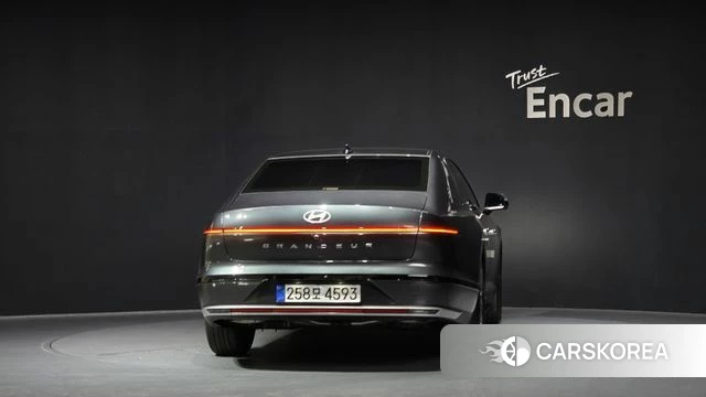 Hyundai Grandeur Hybrid (GN7) id 3837797 из Кореи 14