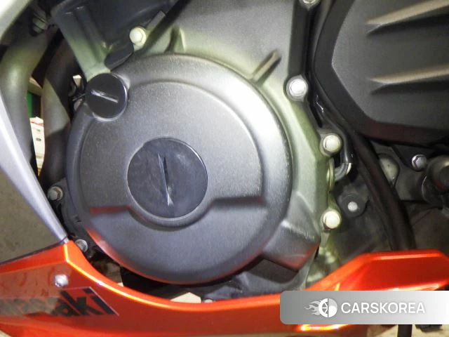 Engine photo