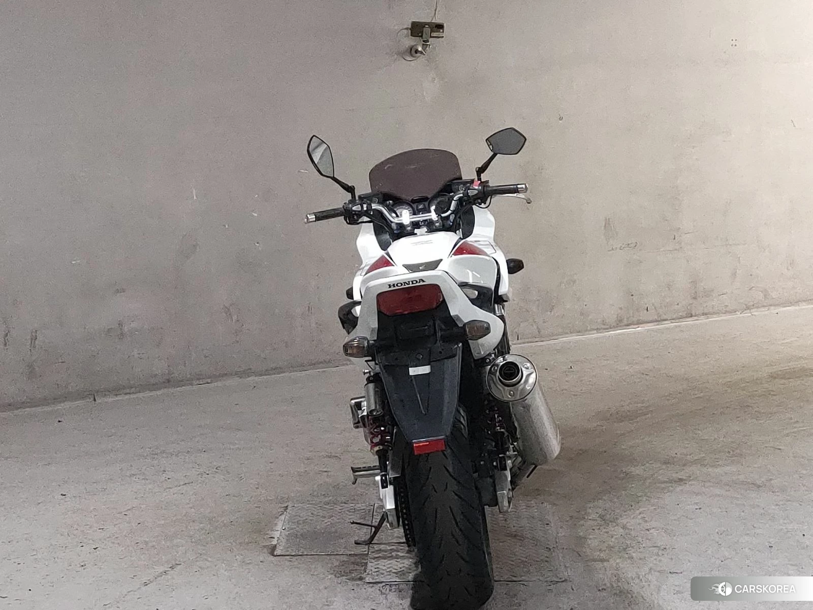 Проданный Honda CB1300SF BOLDOR 2011 из Японии, фото 2