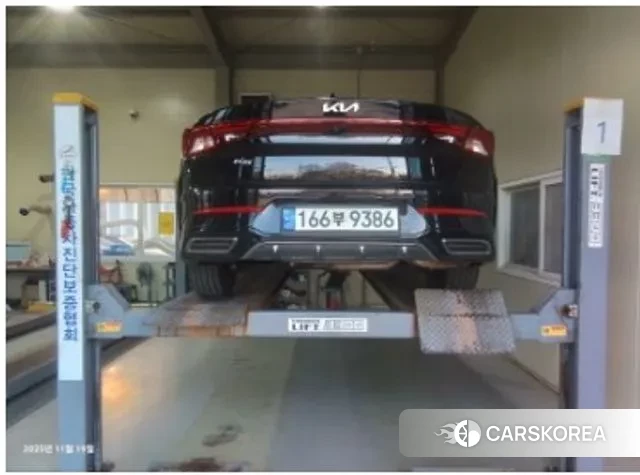 Kia K5 3rd generation 2021 Черный из Кореи, фото 4