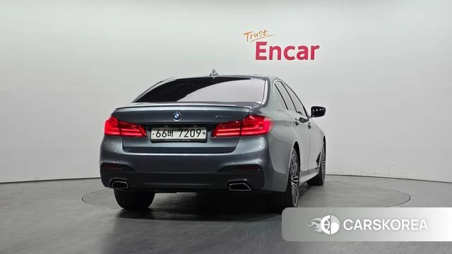 BMW 5 Series (G30) id 4310829 из Кореи 27
