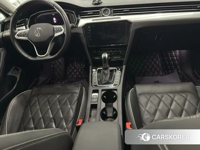 Volkswagen Magotan PHEV 2024 Черный из Китая, фото 4