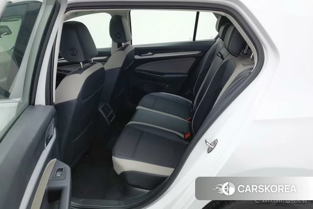 Volkswagen Golf id 4210433 из Китая 18
