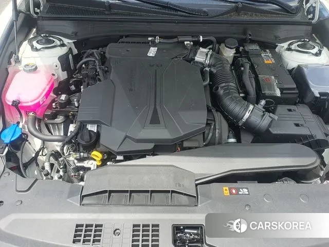 Hyundai Grandeur (GN7) id 3126780 из Кореи 13