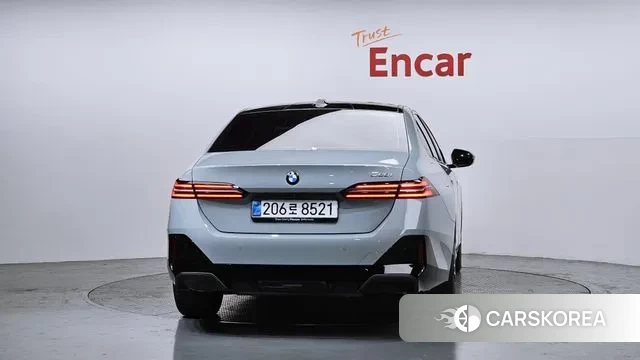 BMW 5 Series (G60) id 3711225 из Кореи 14