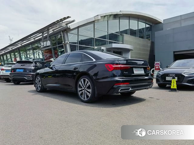 Audi A6L 2022 Черный из Китая, фото 6