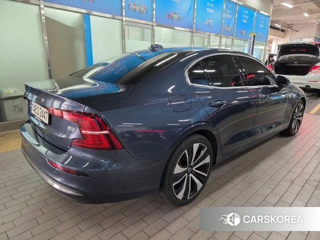 Volvo S60 3rd generation 2023 Синий из Кореи, фото 4