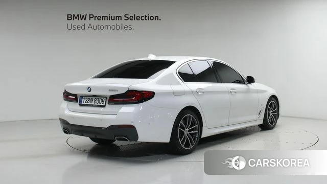 BMW 5 Series (G30) id 4408636 из Кореи 14