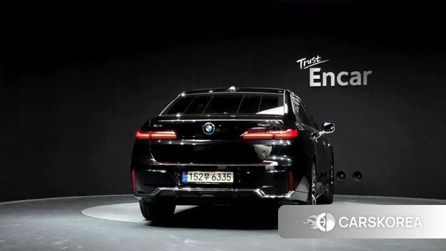 BMW 7 Series (G70) id 4223021 из Кореи 32