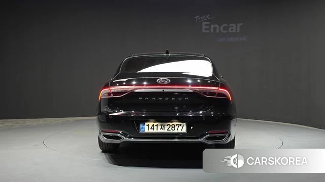 Hyundai The New Grandeur IG id 4416439 из Кореи 14