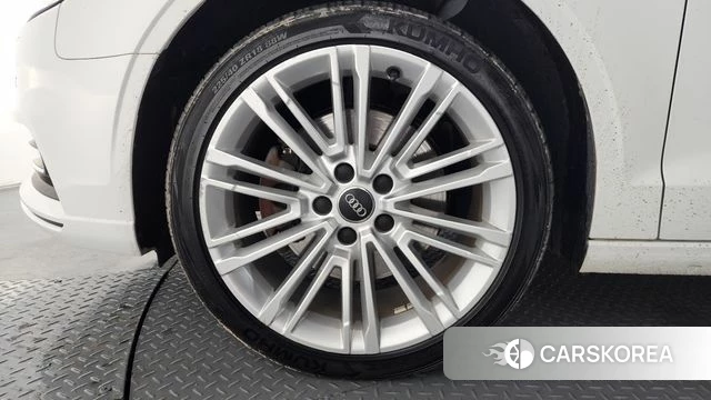 Audi New A3 id 3814357 из Кореи 14