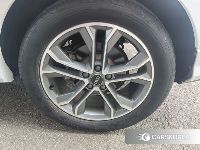 Audi Q3 id 4254306 из Китая 11