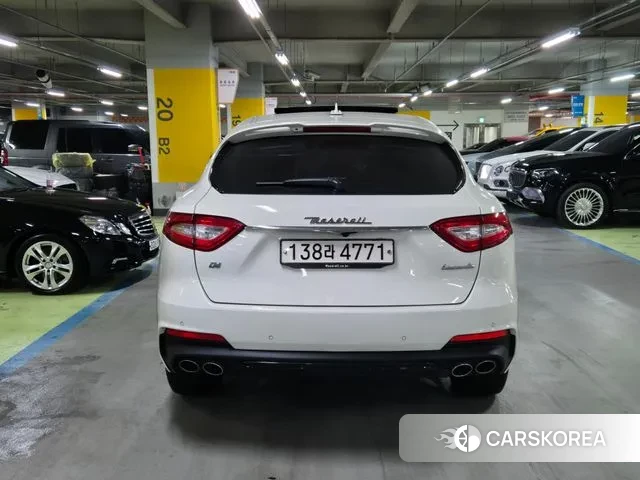 Maserati Levante id 3459119 из Кореи 14