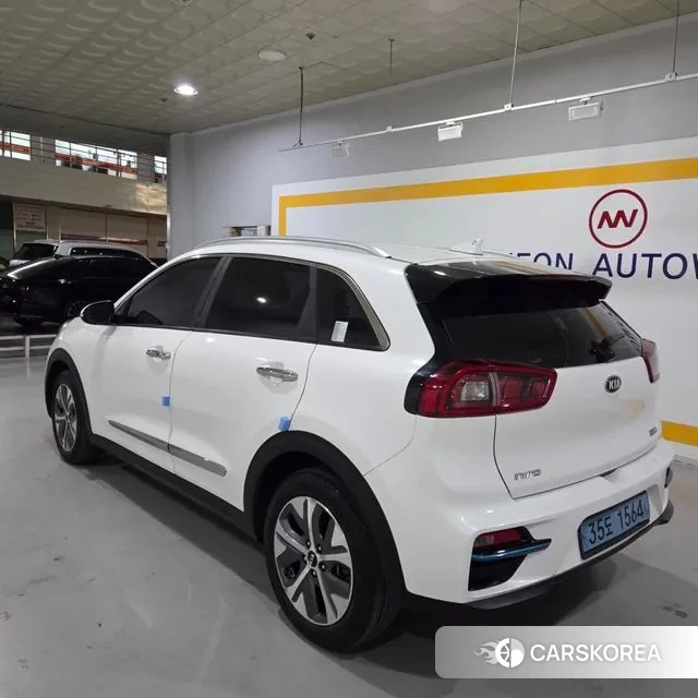 Kia Niro EV id 3468784 из Кореи 11
