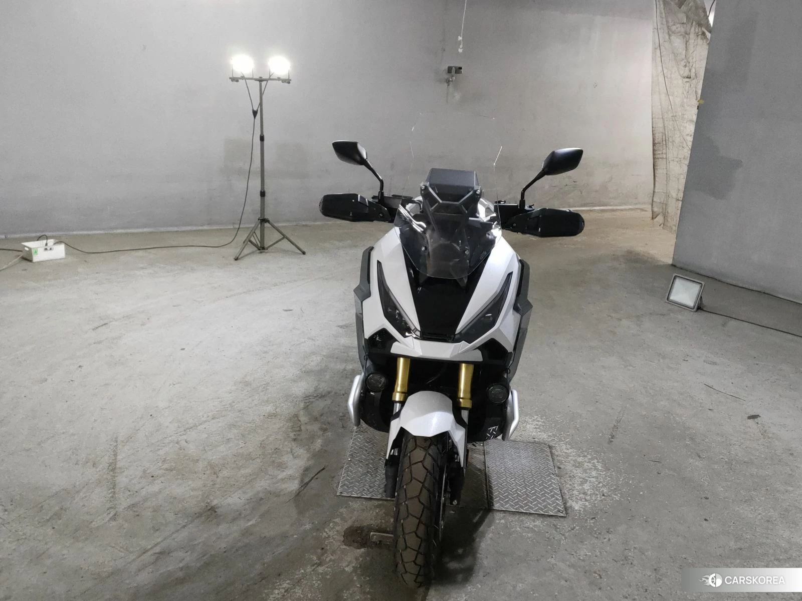 Проданный Honda X-ADV 750 id 3948438 из Японии, фото 4