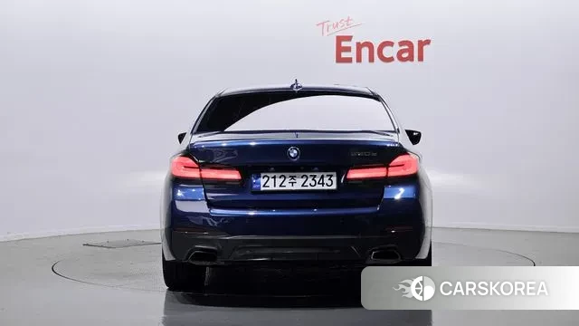 BMW 5 Series (G30) id 3028365 из Кореи 14