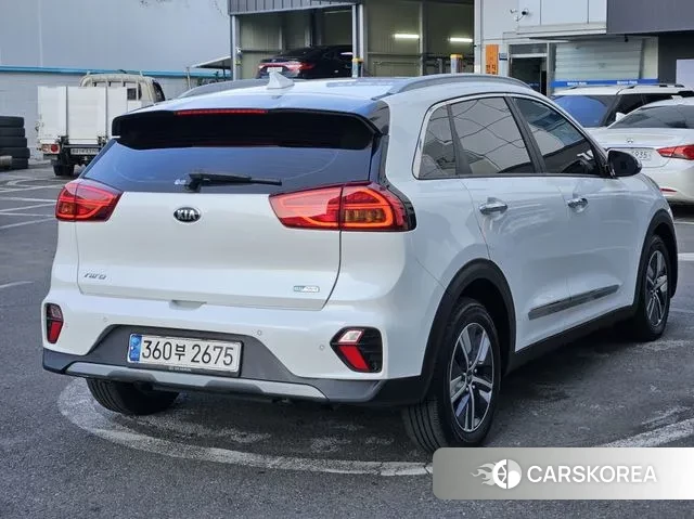Kia The New Niro id 3747343 из Кореи 13