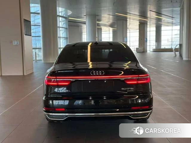 Audi A8 2021 Черный из Китая, фото 4