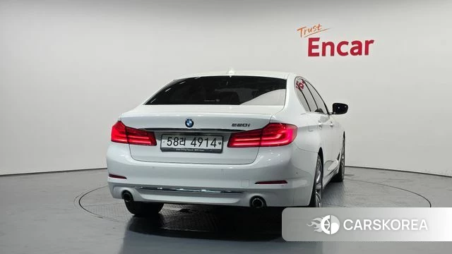 BMW 5 Series (G30) id 4587339 из Кореи 26
