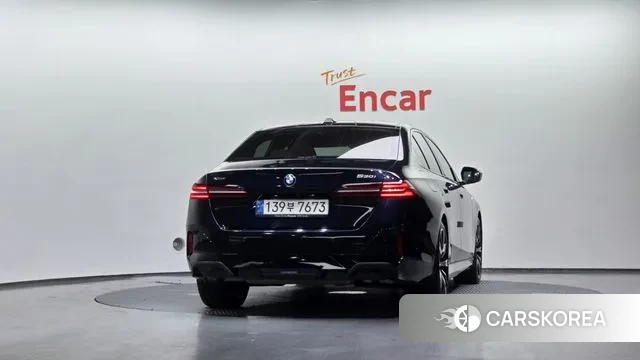 BMW 5 Series (G60) id 3492150 из Кореи 14