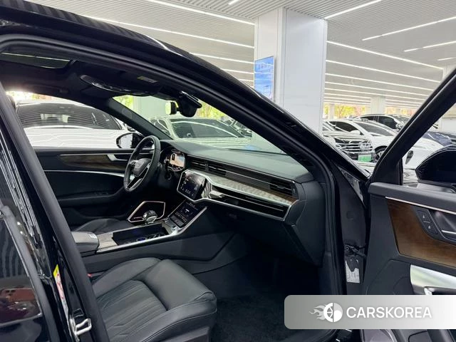 Audi A6L 2022 Черный из Китая, фото 4