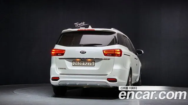 Kia The New Carnival id 2488333 из Кореи 14