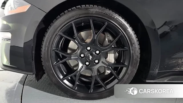 Ford Mustang id 3405599 из Кореи 14