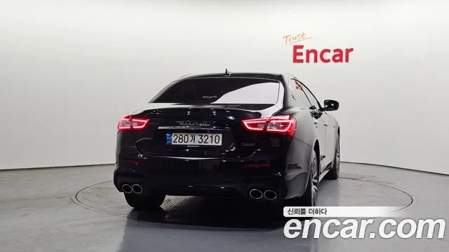 Maserati Ghibli id 2950905 из Кореи 14